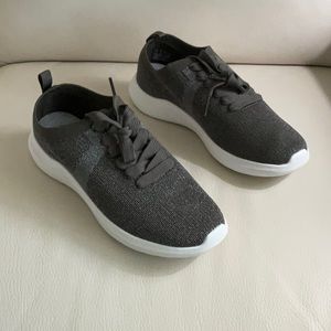 Clarks Cloudstepper Sneakers.